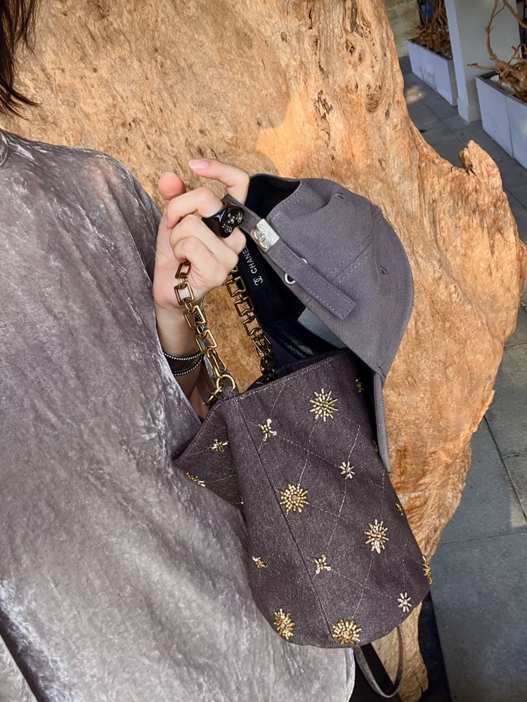 Beaded Embroidered Bucket Bag 2025 Summer Denim Shoulder Bag New Chinese Style Versatile Crossbody Women's Bag - Image 3