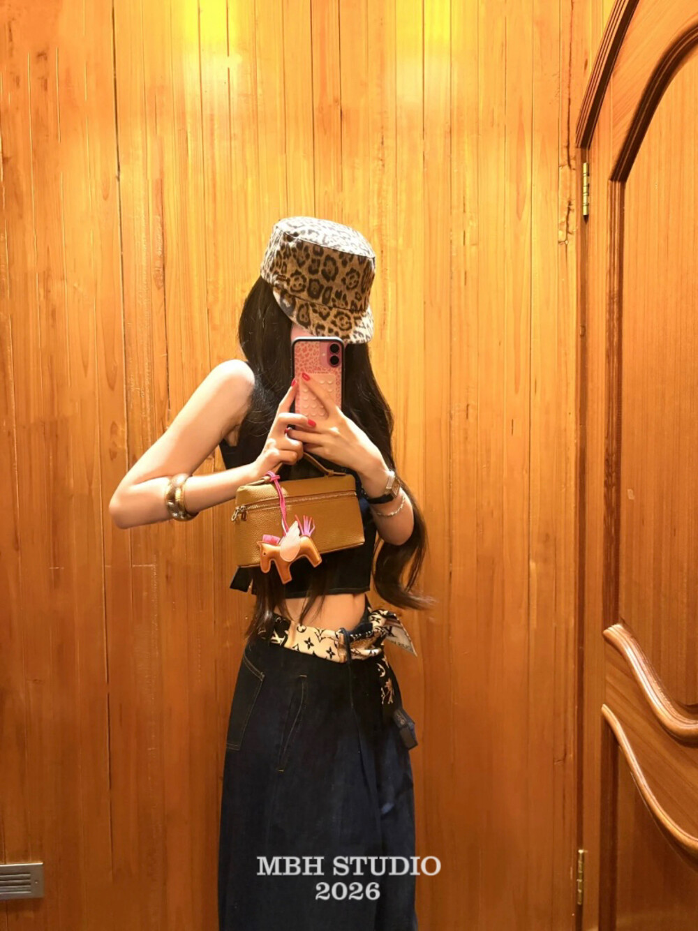 MBH Second Generation LP19 Top Grain Leather Casual Old Money Lunch Box Bag Fashion Crossbody Handbag with Shoulder Strap - Image 2