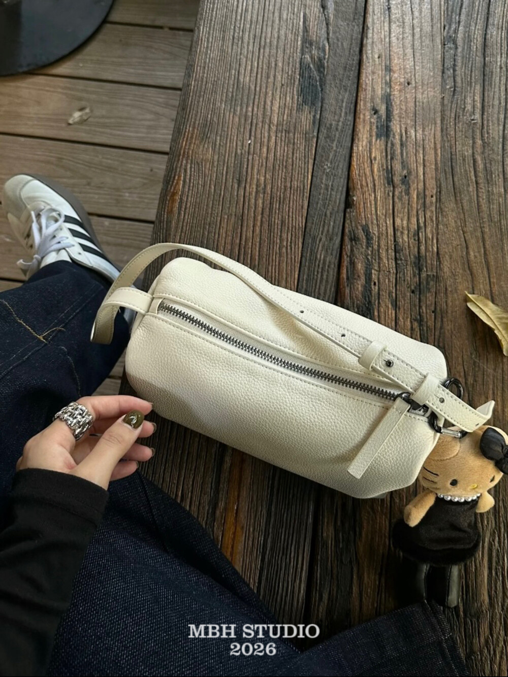 MBH White Toast Bun Head Layer Cow Leather Soft Solid Pencil Case Bag Versatile Crossbody Shoulder Bag with Strap