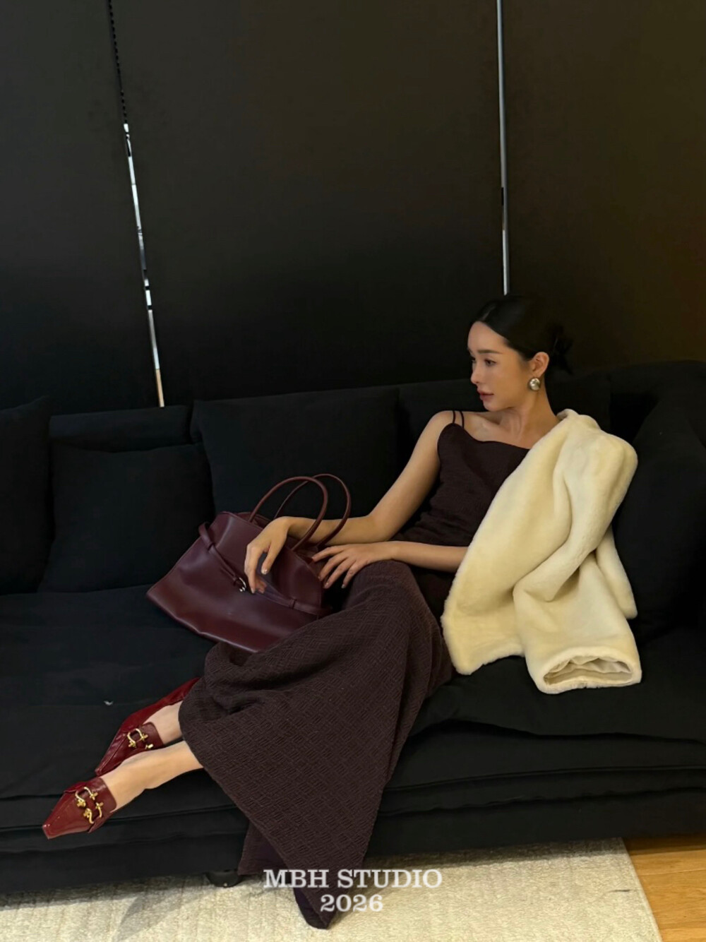 Minimalist One-Strap Full Grain Leather Large Tote Bag Women's Short Trip Commuter Handbag